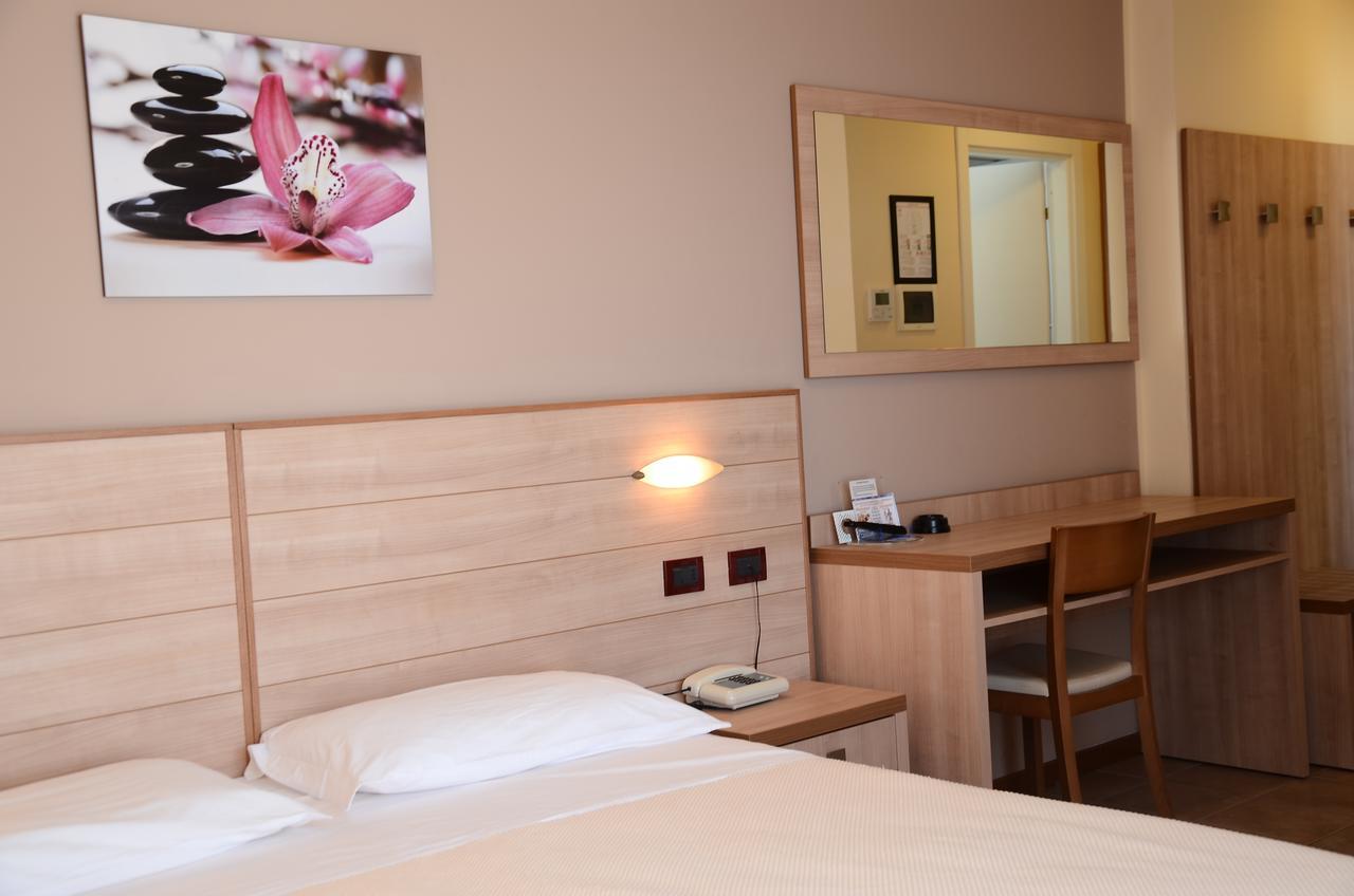 Hotel Mirage Milano Marittima Eksteriør bilde
